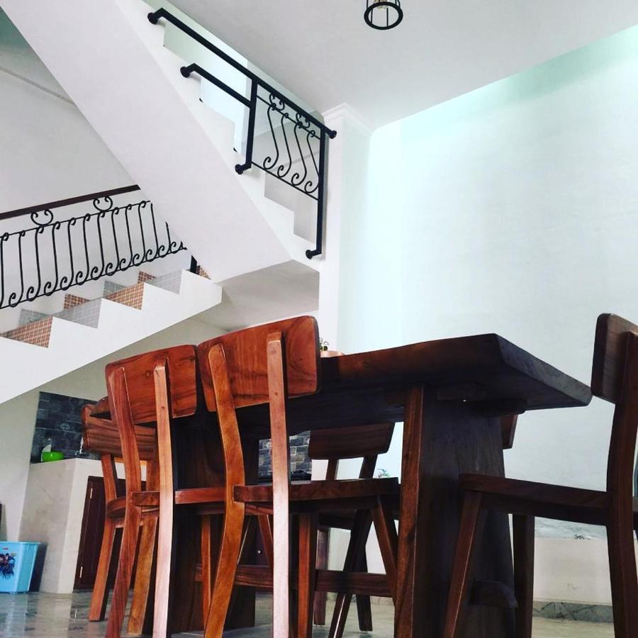Zg Homestay Solo Sumber  Екстер'єр фото