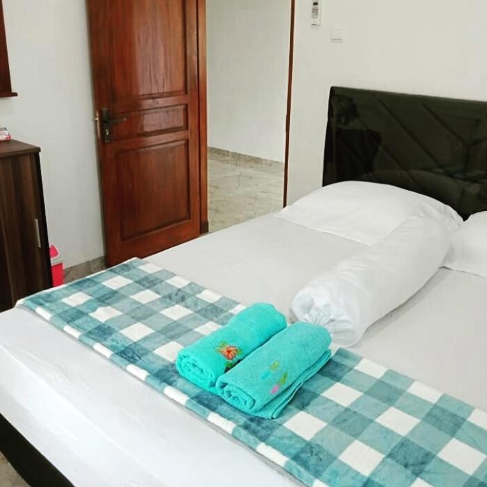 Zg Homestay Solo Sumber  Екстер'єр фото